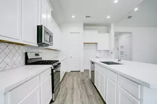 3003 Lago Costa Dr, Texas City, TX 77568 - Photo 18