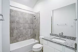 3003 Lago Costa Dr, Texas City, TX 77568 - Photo 10