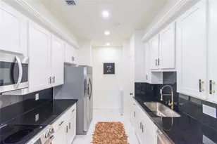 727 Bunker Hill Rd, Houston, TX 77024 - Photo 16