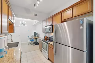 2255 Braeswood Park Dr, Houston, TX 77030 - Photo 16