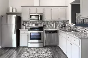 516 Stafford Spring Ave, Stafford, TX 77477 - Photo 4