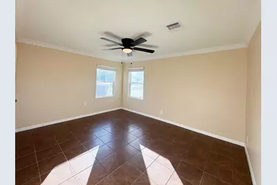 3238 Texas Avenue, Texas City, TX 77590 - Photo 8