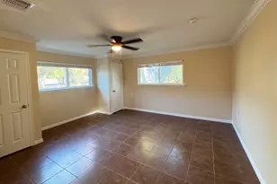 3238 Texas Ave, Texas City, TX 77590 - Photo 6