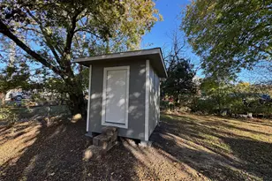 3238 Texas Ave, Texas City, TX 77590 - Photo 14