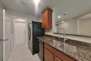 801 Painted Bison Dr, La Marque, TX 77568 - Photo 6