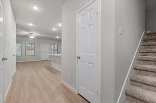 9024 Madera Rd, Houston, TX 77078 - Photo 2