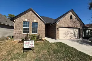 10835 Deaf Smith St, La Porte, TX 77571 - Photo 2