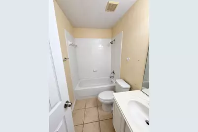 11518 Berkway Trail, Houston, TX 77065 - Photo 14