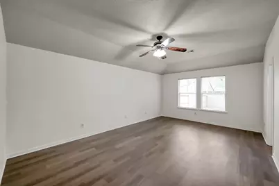 147 W Misty Dawn Drive, The Woodlands, TX 77385 - Photo 14