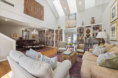 10 S Briar Hollow Lane #50, Houston, TX 77027 - Photo 8