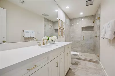 10 S Briar Hollow Lane #50, Houston, TX 77027 - Photo 26