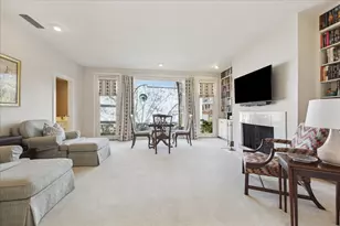 10 S Briar Hollow Ln, Houston, TX 77027 - Photo 16