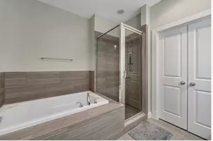 961 Saint Augustine St, Houston, TX 77023 - Photo 12