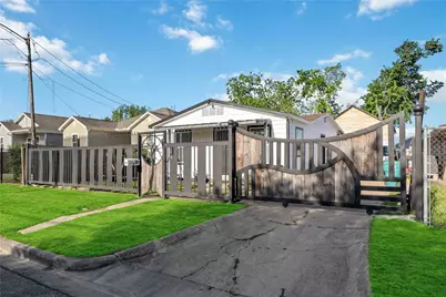 2311 Russell Street, Houston, TX 77026 - Photo 4