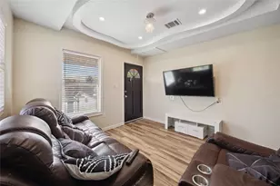 2311 Russell St, Houston, TX 77026 - Photo 2