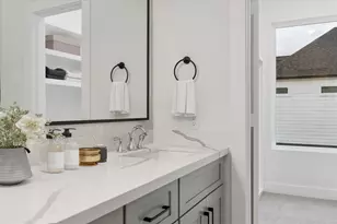 1918 Luna Woods Ln, Houston, TX 77055 - Photo 18