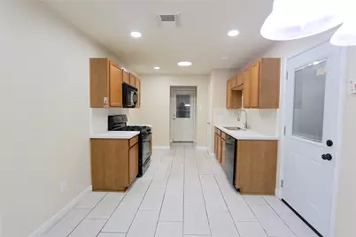 4823 Canyon Blanco Drive, Houston, TX 77045 - Photo 4