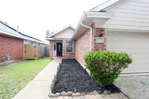 4823 Canyon Blanco Dr, Houston, TX 77045 - Photo 2