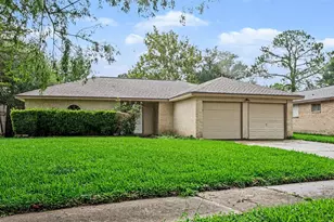 16107 Barcelona Dr, Friendswood, TX 77546 - Photo 16