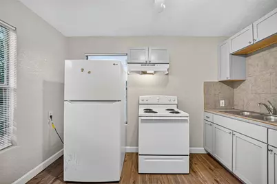 4203 Polk Street #B, Houston, TX 77023 - Photo 14