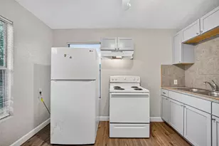 4203 Polk St, Houston, TX 77023 - Photo 14