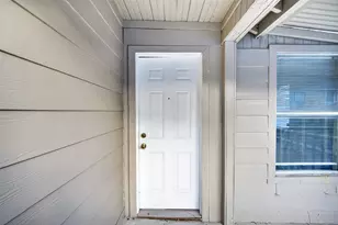 4203 Polk St, Houston, TX 77023 - Photo 6