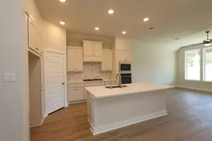 6917 Nubuck Dr, Montgomery, TX 77316 - Photo 6