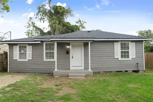 611 93rd St, Houston, TX 77012 - Photo 1