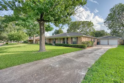 935 Chatwood Drive, Beaumont, TX 77706 - Photo 2