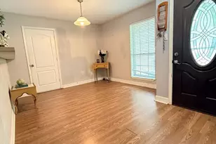88 S Wavy Oak Cir, The Woodlands, TX 77381 - Photo 2