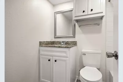 2222 N Austin Avenue #2, Pearland, TX 77581 - Photo 14