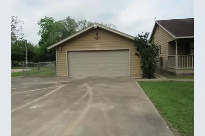 242 Sir Lancelot Drive N, Sargent, TX 77414 - Photo 4