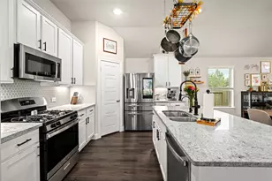 720 Autumn Lake Ln, Magnolia, TX 77354 - Photo 14