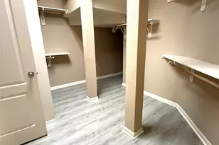 3305 S Knollcrest Ln, Pearland, TX 77584 - Photo 16