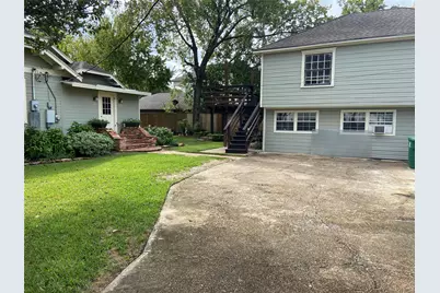 1025 Beverly Street, Houston, TX 77008 - Photo 2