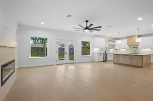 10519 Brinwood Dr, Houston, TX 77043 - Photo 2