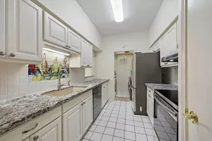 2475 Underwood St, Houston, TX 77030 - Photo 4