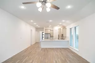 31410 Golden Cliffs Ln, Fulshear, TX 77441 - Photo 4