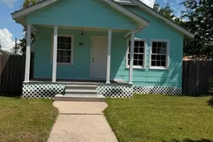 512 Stimpson St, Baytown, TX 77520 - Photo 1