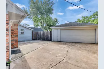 5623 Winding Way Drive, Houston, TX 77091 - Photo 28