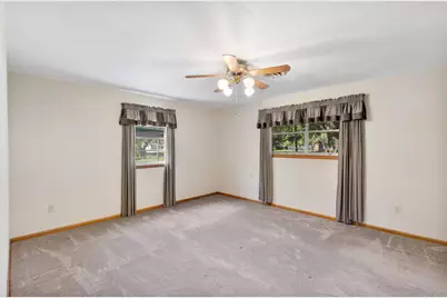 1203 Kansas Avenue S, Anahuac, TX 77514 - Photo 28