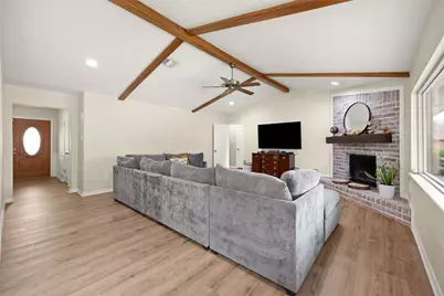 1922 Crooked Creek Lane, Pearland, TX 77581 - Photo 10