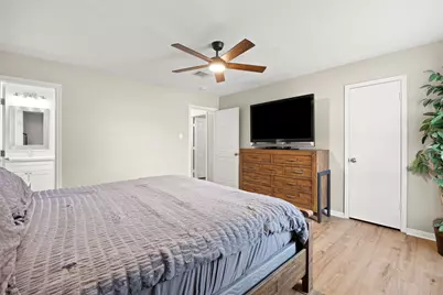 1922 Crooked Creek Lane, Pearland, TX 77581 - Photo 22