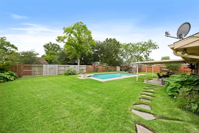 1922 Crooked Creek Lane, Pearland, TX 77581 - Photo 26