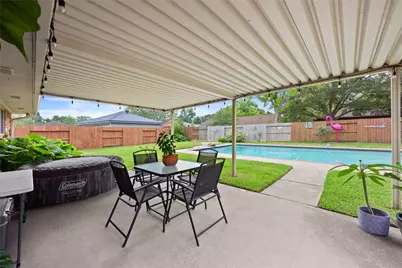 1922 Crooked Creek Lane, Pearland, TX 77581 - Photo 24