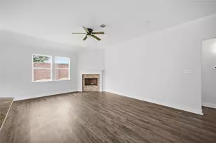1022 Fairway Dr, La Porte, TX 77571 - Photo 6