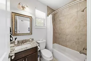 214 W 28th St, Houston, TX 77008 - Photo 6