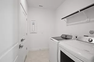 7914 Jasper Mdws Wy, Angleton, TX 77515 - Photo 18