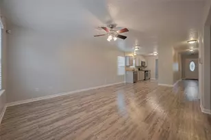 5009 Willow Point Dr, Conroe, TX 77303 - Photo 6