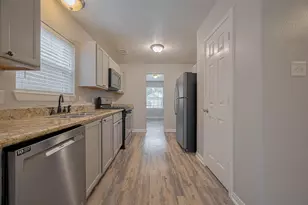5009 Willow Point Dr, Conroe, TX 77303 - Photo 12